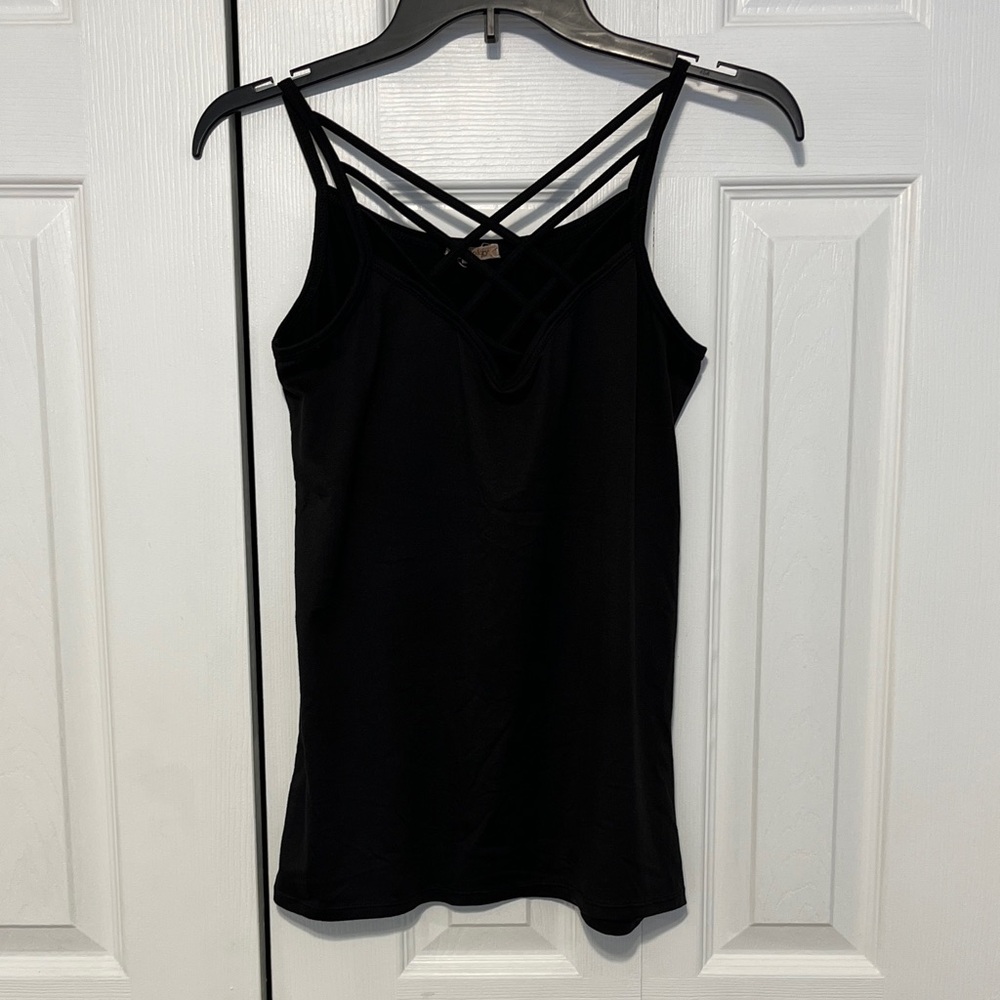 Urbanology Black‎ Camisole Minimalist Size L